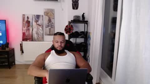 Kingsley online show from February 26, 8:10 pm