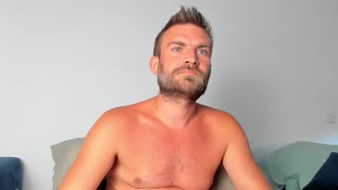 10in_deluxe online show from July 19, 8:53 am