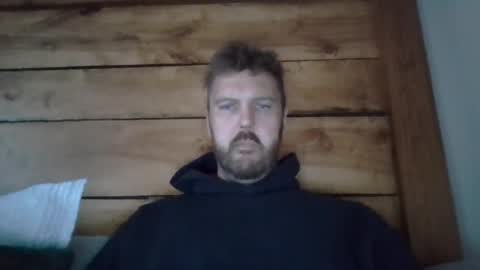 123holt123 online show from June 30, 10:44 pm