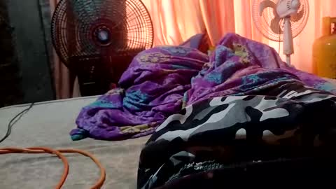 Felipe25cm online show from October 9, 1:27 pm