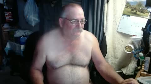 Snapshot of 1dusty60 chatting on September 17, 2:23 am 1dusty60 online show from September 17, 2:23 am