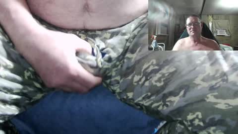 Snapshot of 1isallineed chatting on February 22, 4:40 am Pussy Slayer online show from February 22, 4:40 am