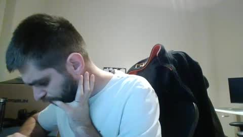 Snapshot of 1kamilkamil11 chatting on February 4, 4:18 pm kam online show from February 4, 4:18 pm