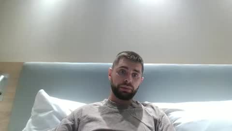 Snapshot of 1kamilkamil11 chatting on October 13, 6:25 pm kam online show from October 13, 6:25 pm