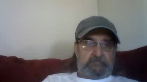 1valentine online show from November 9, 6:45 pm