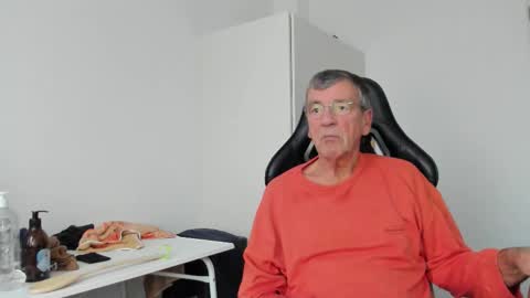 Henk online show from December 1, 3:04 pm