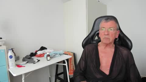 Henk online show from March 13, 3:41 pm