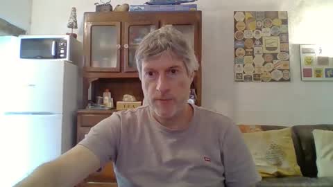 22esserre online show from April 21, 12:22 pm