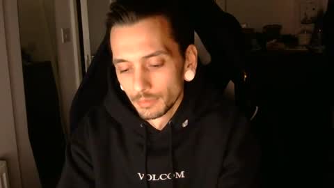 Snapshot of 2323gary chatting on February 2, 5:21 am 2323gary online show from February 2, 5:21 am