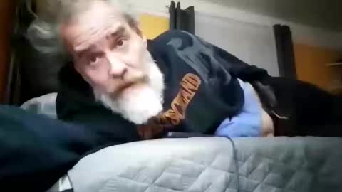 32666damon online show from December 18, 1:45 am