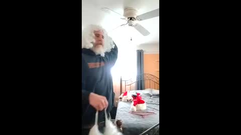 32666damon online show from December 14, 6:26 pm