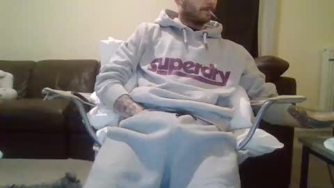 420feetloverr420 online show from February 12, 2:17 am