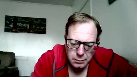 robert online show from March 31, 7:43 am