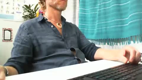 Snapshot of 555tony555 chatting on March 4, 2:06 am 555tony555 online show from March 4, 2:06 am