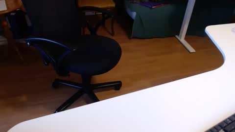 69pifpaf online show from November 3, 3:47 pm