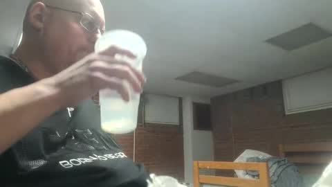 8bottomfeeder8 online show from February 24, 9:21 am