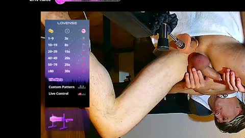 Love to feel  my ass stuffed until exploding cum... online show from April 18, 7:58 pm