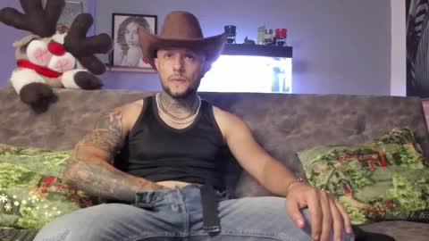 Emilio online show from December 16, 11:39 pm