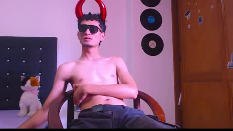 GsusssFeets online show from October 31, 7:28 pm