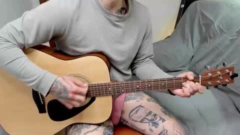 Layne online show from March 25, 10:41 am