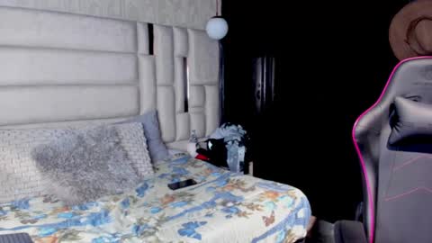 _sammy_ice online show from February 13, 12:11 pm