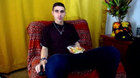 Snapshot of _skyleer_ chatting on October 21, 2:03 am _skyleer_ online show from October 21, 2:03 am