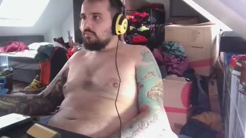 _smiley_bear27 online show from January 19, 8:16 am