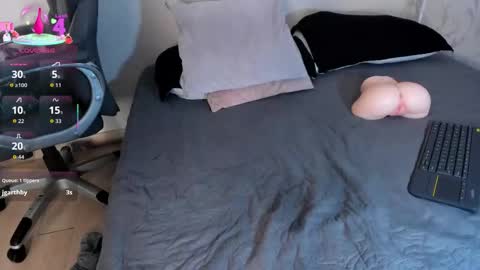 _taylorblack online show from February 26, 12:50 pm