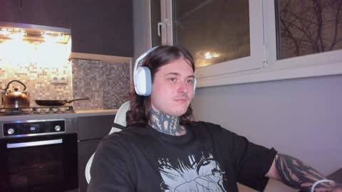 _torfin_ online show from December 13, 10:55 pm