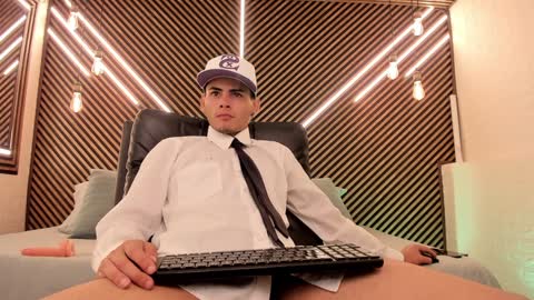  white fox  online show from February 7, 4:16 am