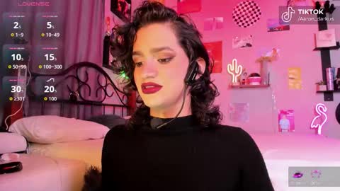 Aaron  online show from March 3, 1:24 am