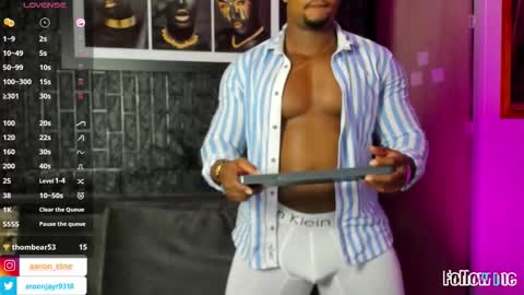 Aaron online show from September 19, 10:37 am