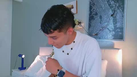 AARON  online show from September 23, 8:30 pm