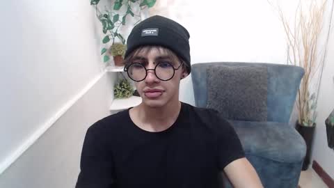 Aaron online show from February 28, 12:15 pm