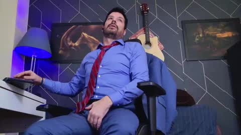 Aaron online show from November 30, 6:59 am