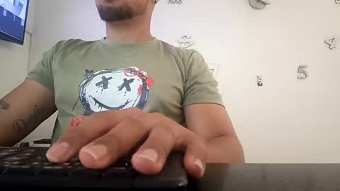 ig aaron hunter123 online show from December 16, 2:49 pm