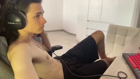 hi  cum in pvt noi extra tip online show from July 28, 11:07 am