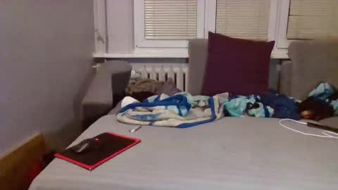 Snapshot of adam180896 chatting on September 24, 12:32 am Adam online show from September 24, 12:32 am