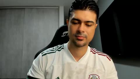 adam clarke online show from March 6, 3:47 am