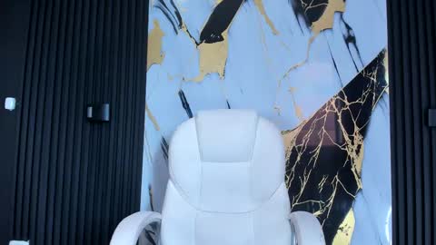 adam_piarse online show from February 28, 10:06 pm