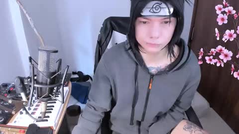  Adam online show from December 3, 2:23 pm