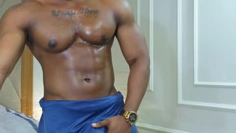 Adonis Knight  online show from December 5, 2:22 pm