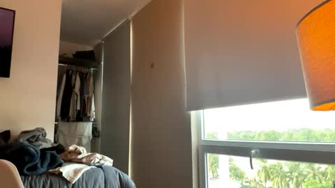 adriannn222 online show from November 30, 1:46 pm