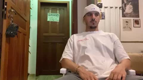 Luci online show from November 11, 2:05 am