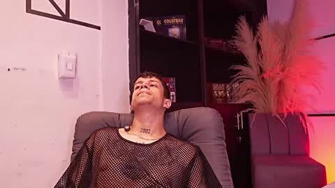 AGAR online show from April 2, 5:27 am