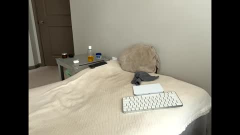 ahno online show from February 15, 8:17 pm