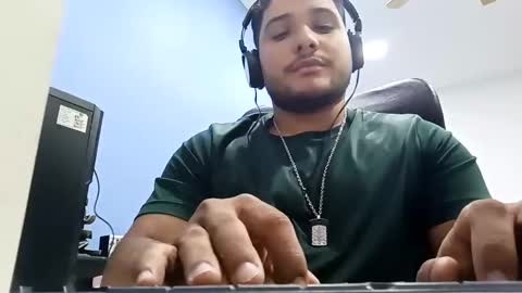 Esteban online show from December 28, 3:47 am