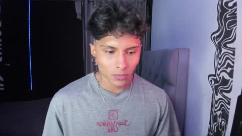 Ander uwu online show from June 4, 2:17 am