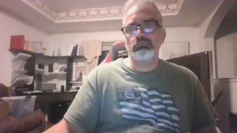 aladdin31673 online show from November 20, 2:11 am