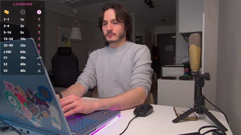 Maxi  online show from February 5, 10:19 am